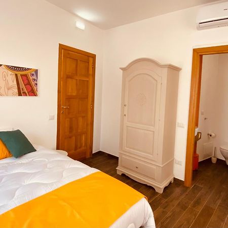 Carrales Guest House Nuoro  Extérieur photo