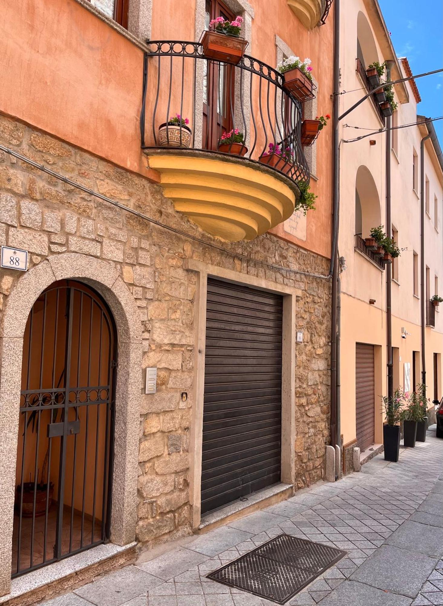Carrales Guest House Nuoro  Extérieur photo