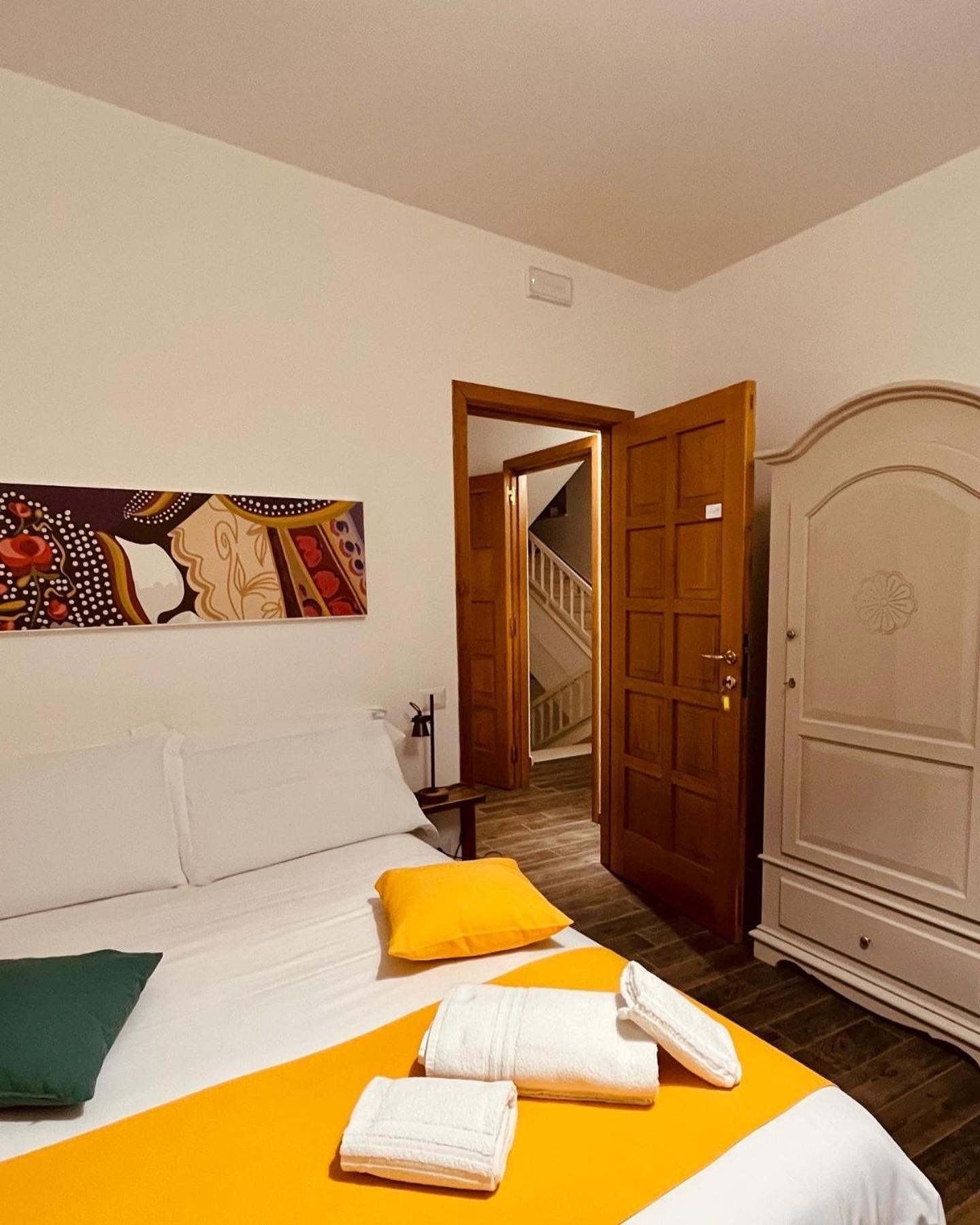 Carrales Guest House Nuoro  Extérieur photo