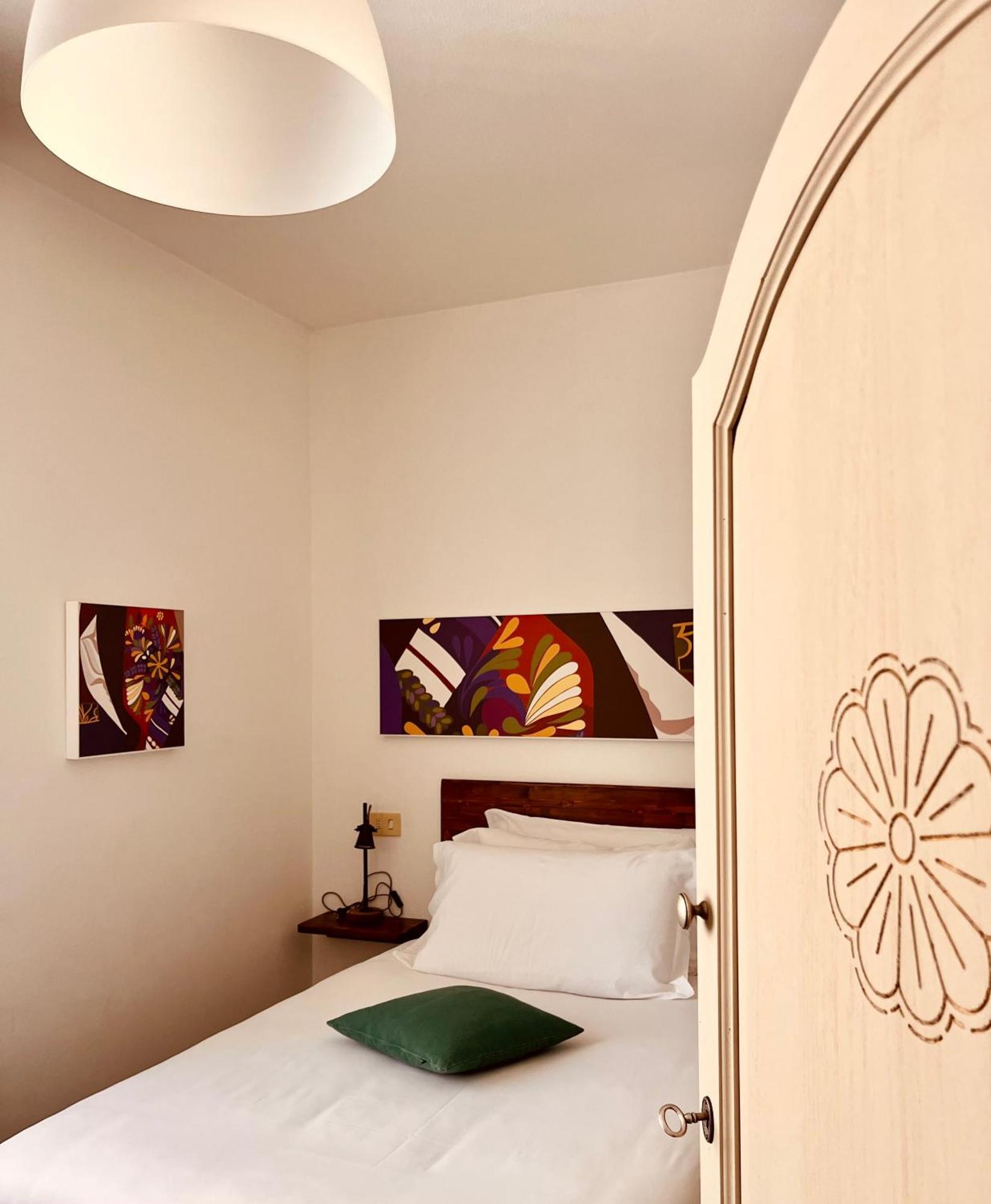 Carrales Guest House Nuoro  Extérieur photo